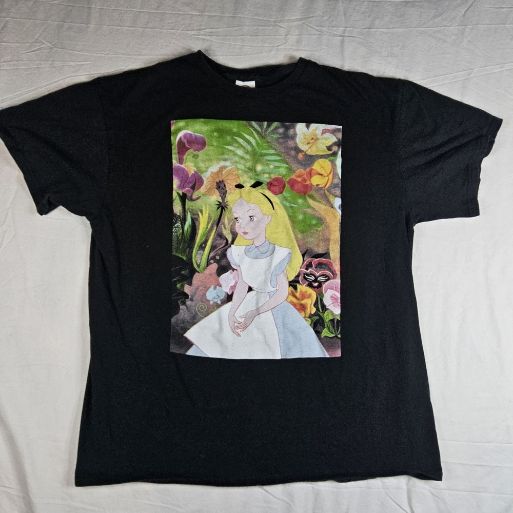 Disney Alice In Wonderland T-Shirt Size L